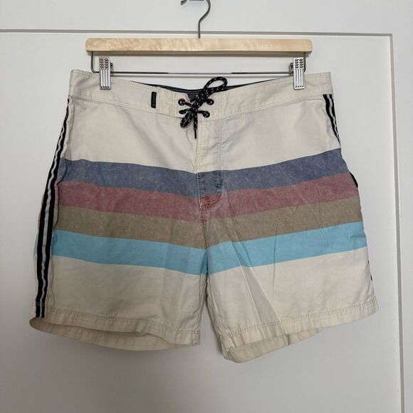 Hurley Swim Trunks Mens Sz 32 Quick Dry Beach Swim Surf Surfing Active Colorful - Picture 1 of 12